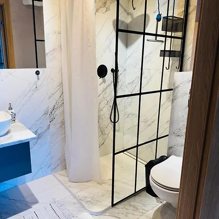 Luxflats U Julii I Krisa